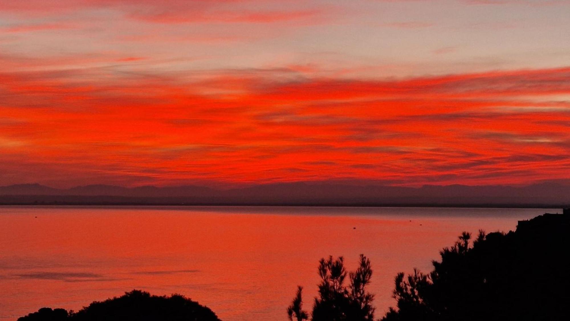 Apartamento en Roses con vistas al mar Exterior foto